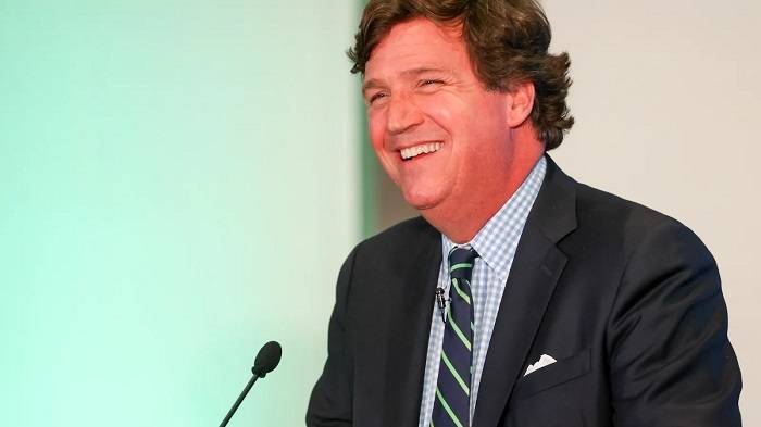 Physical Appearances of Tucker Carlson